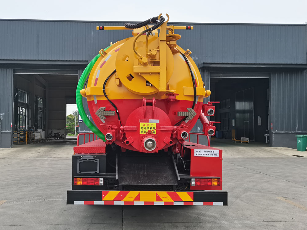 楚胜牌CSC5181GQWS6型清洗吸污车